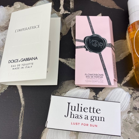 NWT Sephora Spring Designer Fragrance Sample Deluxe 12 Piece Set. - Picture 5 of 11